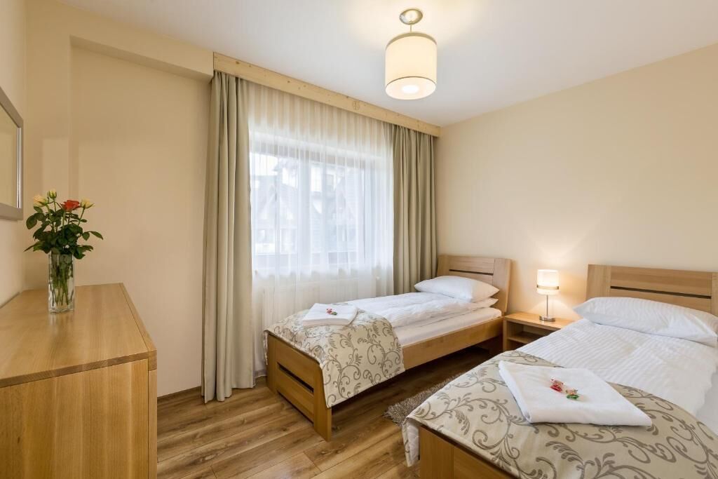 Apartamento premier, sacada, vista para a montanha | Roupas de cama premium, quartos à prova de som, Wi-Fi de cortesia