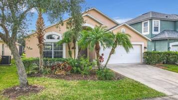 House, 4 Bedrooms | Exterior