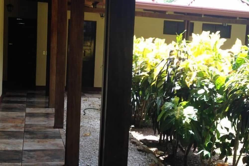 Hotel Flor de Itabo