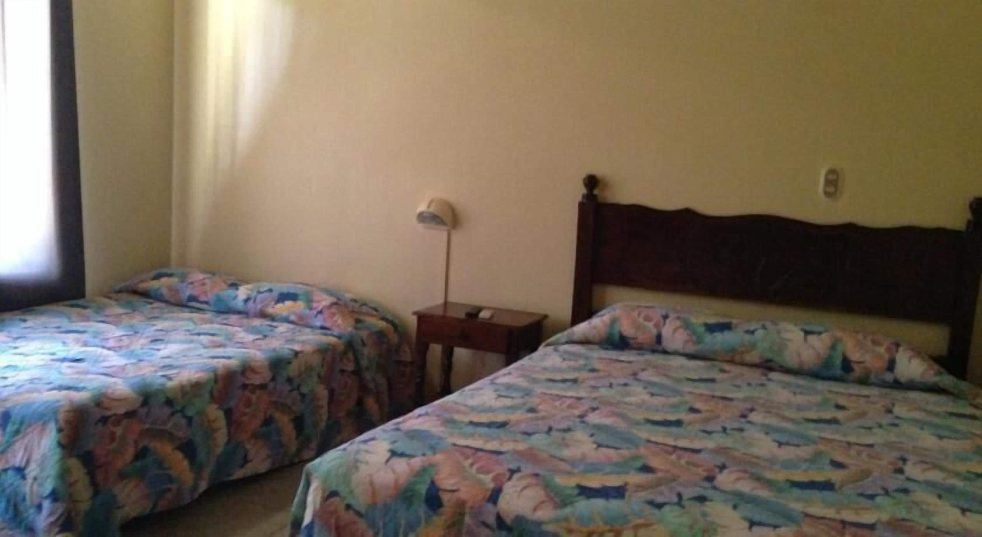 Ropa de cama de alta calidad, cunas gratuitas y wifi gratis 