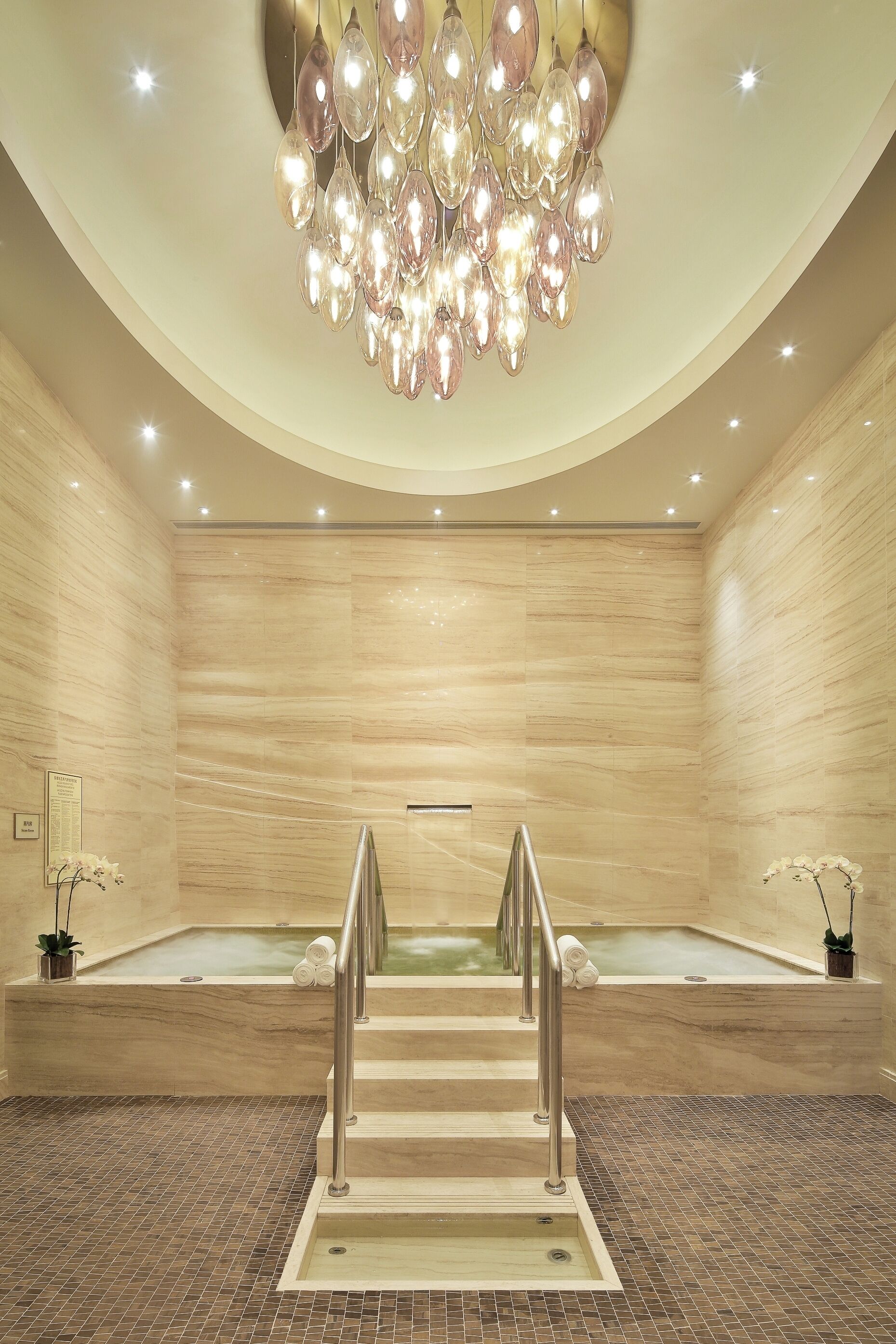 hydrotherapy, aromatherapy, hot stone massages, deep-tissue massages