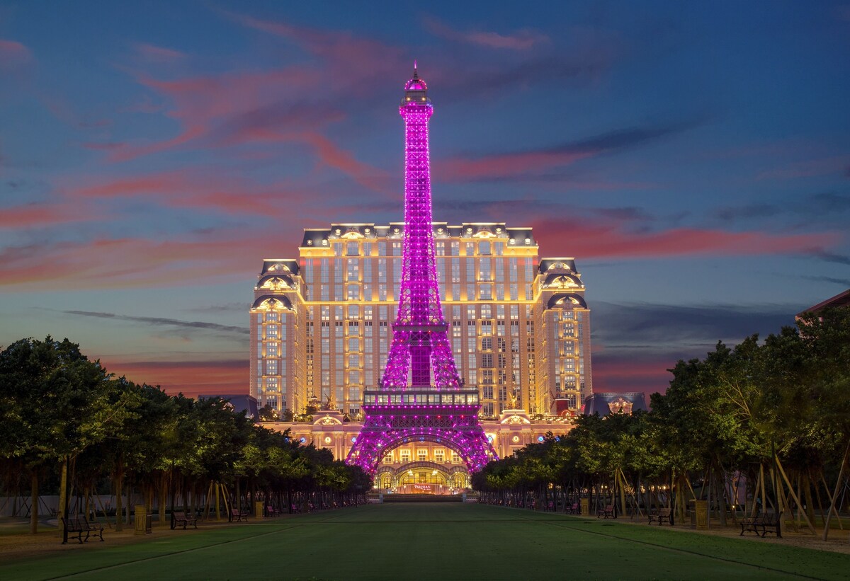 The Parisian Macao