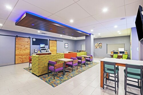 Holiday Inn Express & Suites Perryton by IHG