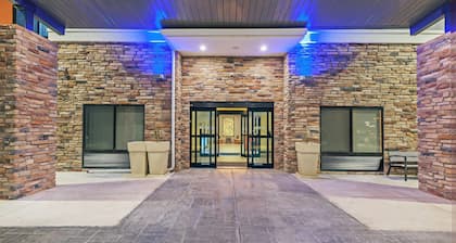 Holiday Inn Express & Suites Perryton by IHG