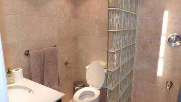 Standard Townhome, 2 Bedrooms, Kitchen | Bathroom | Shower