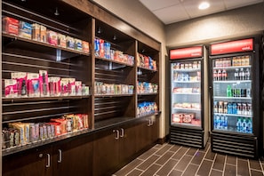 Snack bar - Hampton Inn & Suites Hammond (Hammond)