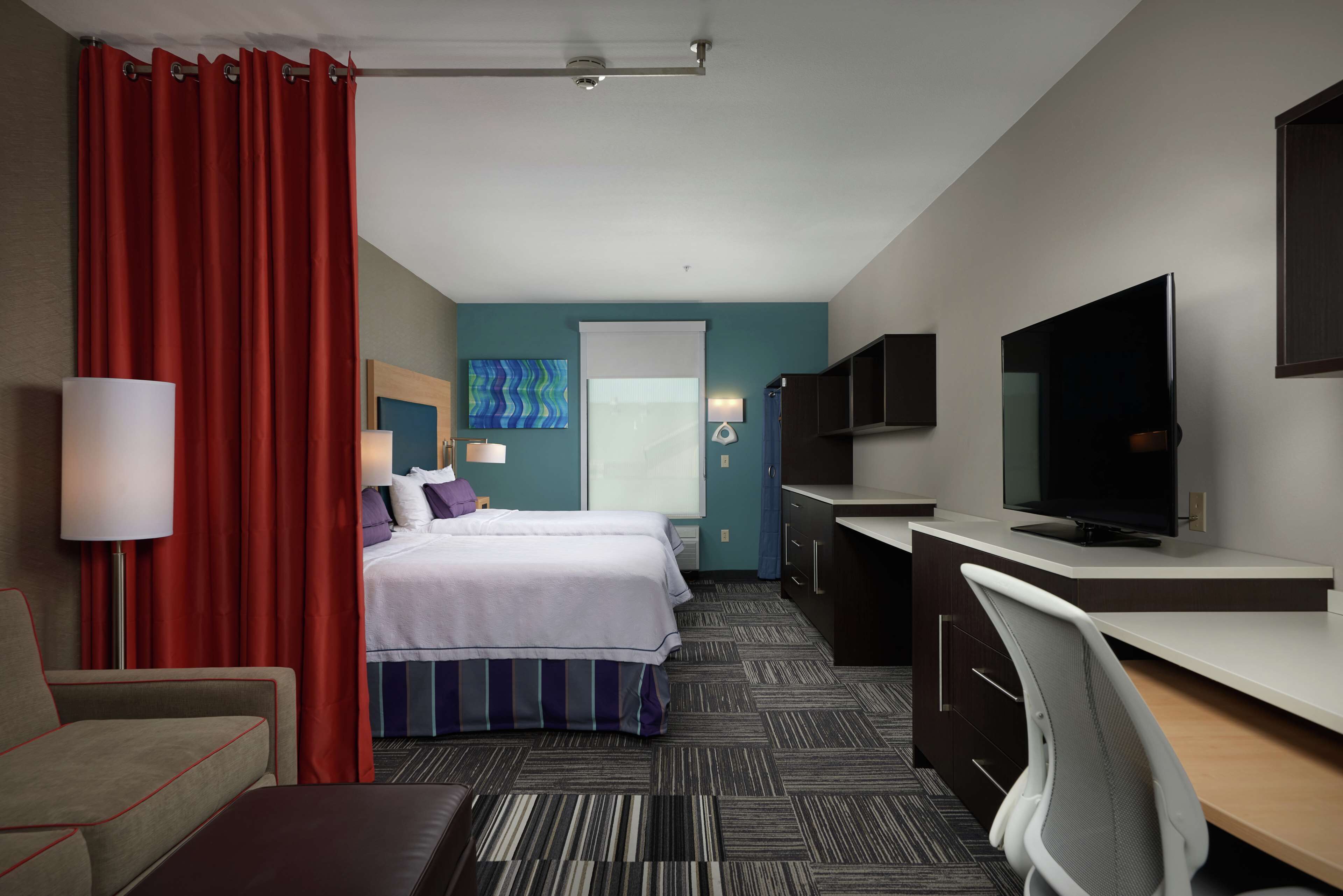 in-room safe, individually decorated, individually furnished, desk