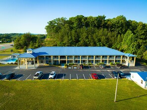 Exterior - Grand Vista Hotel (Helenwood)