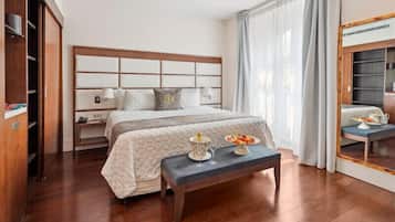 Suite Présidentielle, 1 trÚs grand lit, baignoire à jets | Vue de la chambre