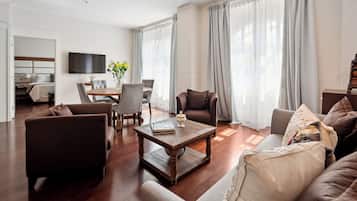 Suite Présidentielle, 1 trÚs grand lit, baignoire à jets | Minibar, coffres-forts dans les chambres, bureau