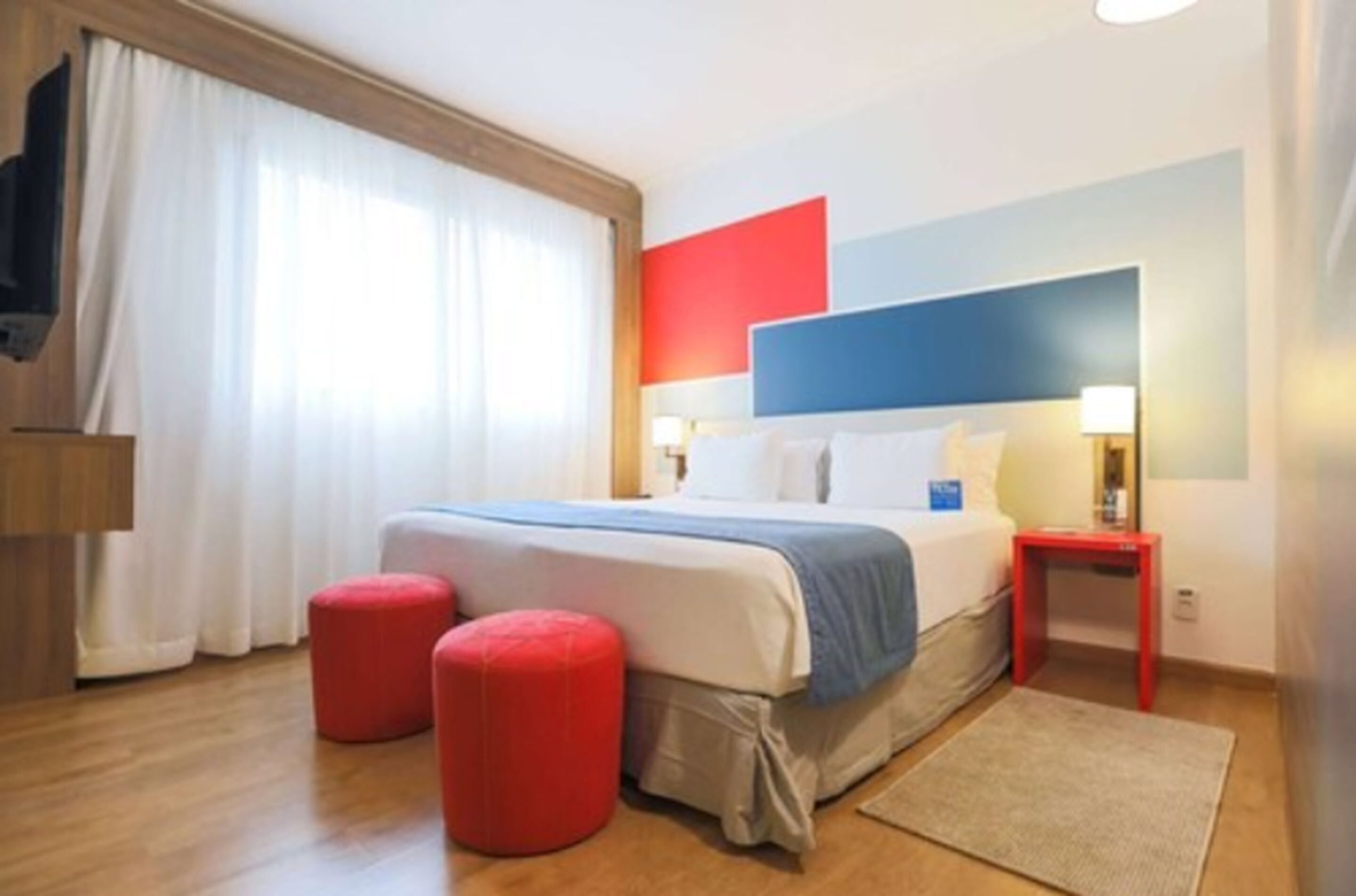 Minibar, in-room safe, desk, soundproofing