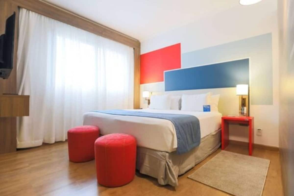 Minibar, in-room safe, desk, soundproofing