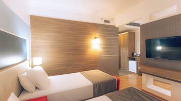 Superior Room, 2 Twin Beds, Non Smoking | Minibar, in-room safe, desk, soundproofing