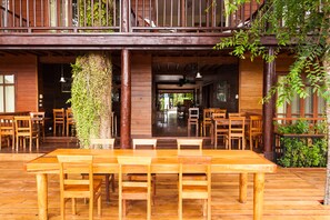 Breakfast, lunch, dinner served; Thai cuisine  - Riverhouse Hotel - The Teak House (Mae Sariang)