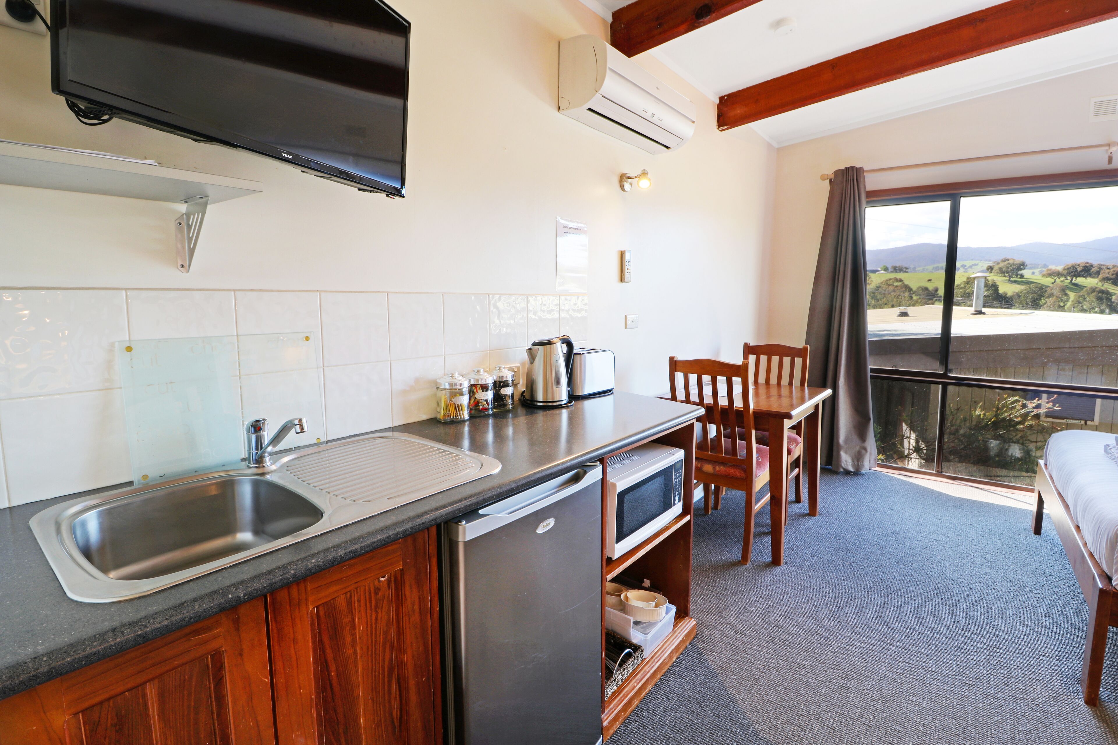 Pine Room 1 - Motel-Style Room 