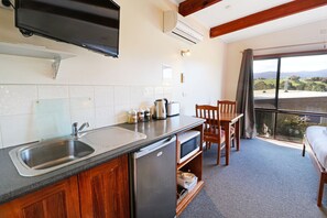 Standardzimmer, Bergblick (Pine Room 1 - Motel-Style)