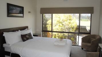 Habitació estàndard, vistes a la muntanya (Oak Room 3 - Motel-Style) | Roba de llit d'alta qualitat i roba de llit