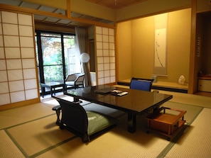Traditionele kamer (Japanese Style Semi-Suite) | Een kluis op de kamer, gratis wifi