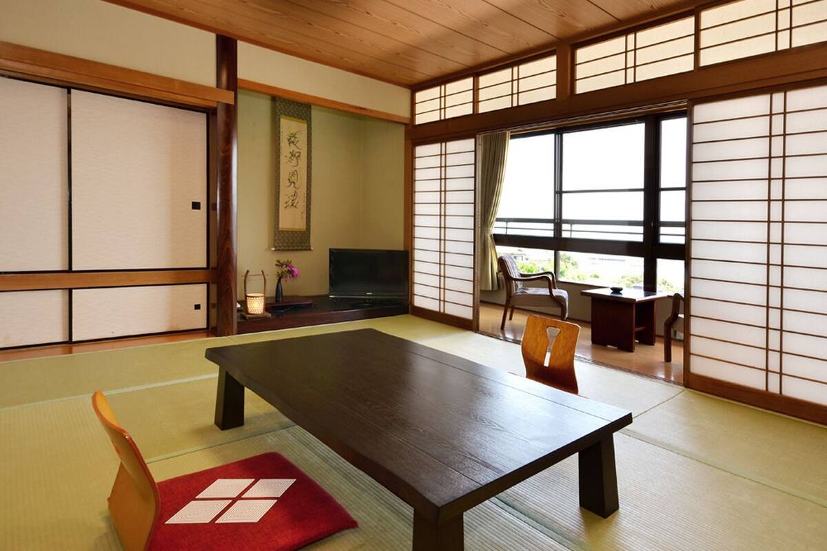 Traditional-Zimmer (Japanese Style)