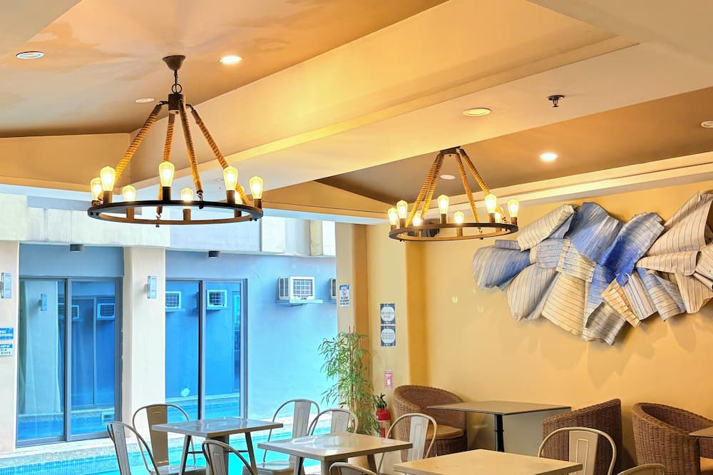Pacific Park Hotel
