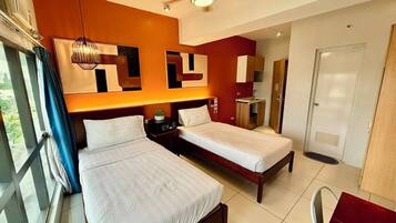 Deluxe Twin Room | Desk, free WiFi, bed sheets, wheelchair access