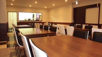 Café da manhã continental grátis todos os dias