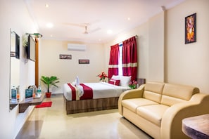 Executive Double  | In-room safe, desk, soundproofing, rollaway beds - Octave Hotel & Spa JP Nagar (Bengaluru)