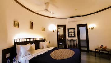 10 bedrooms, premium bedding, minibar, in-room safe