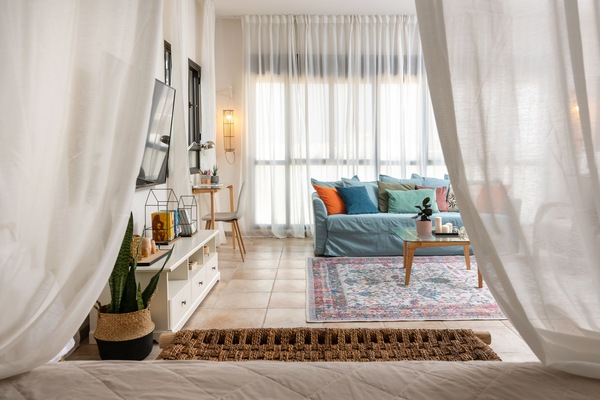 Habitación individual romántica | Decoración individual, mobiliario individual, escritorio