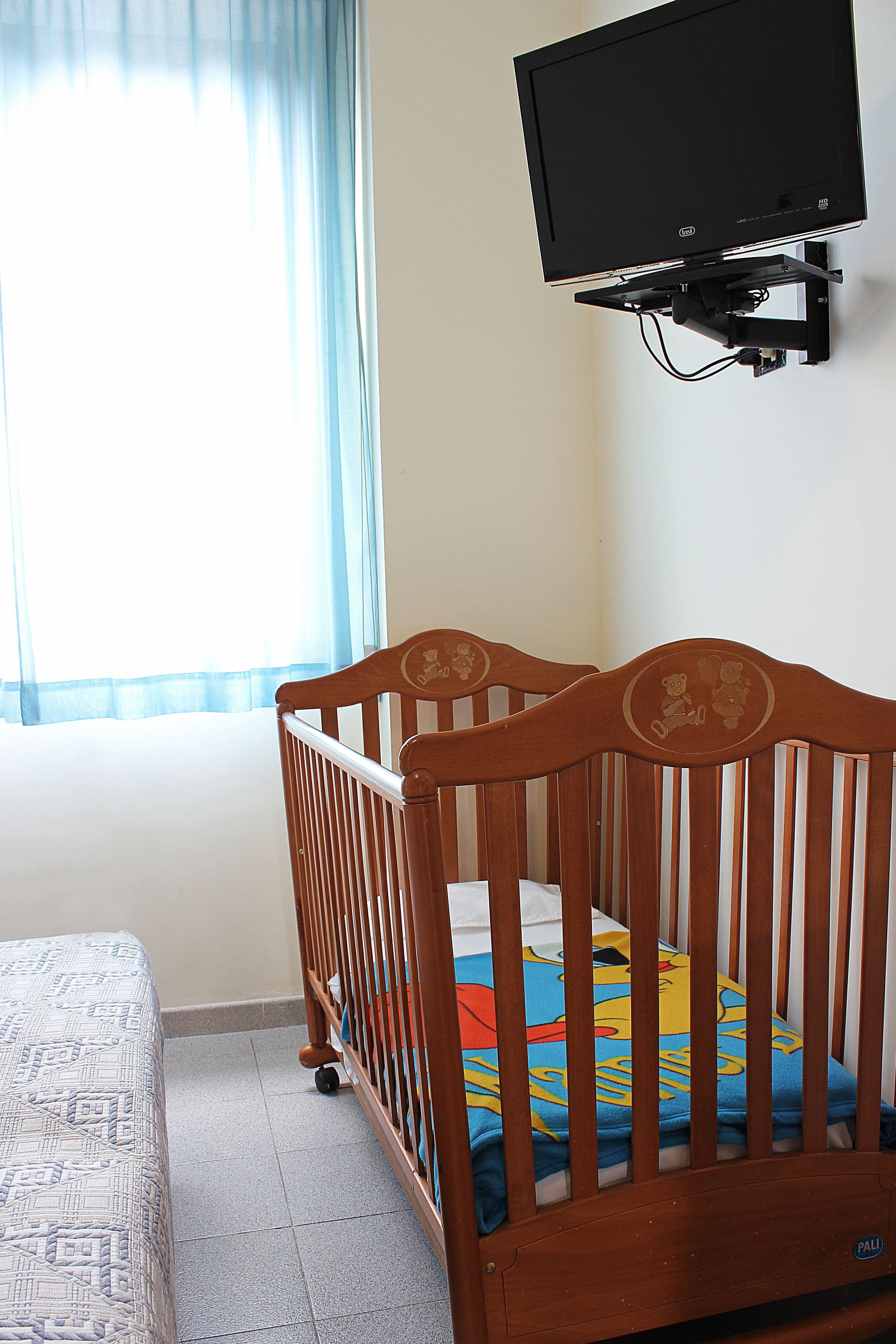 triple room | premium bedding, minibar, in-room safe, desk