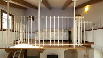 Copriletto in piuma, materassi in memory foam, minibar