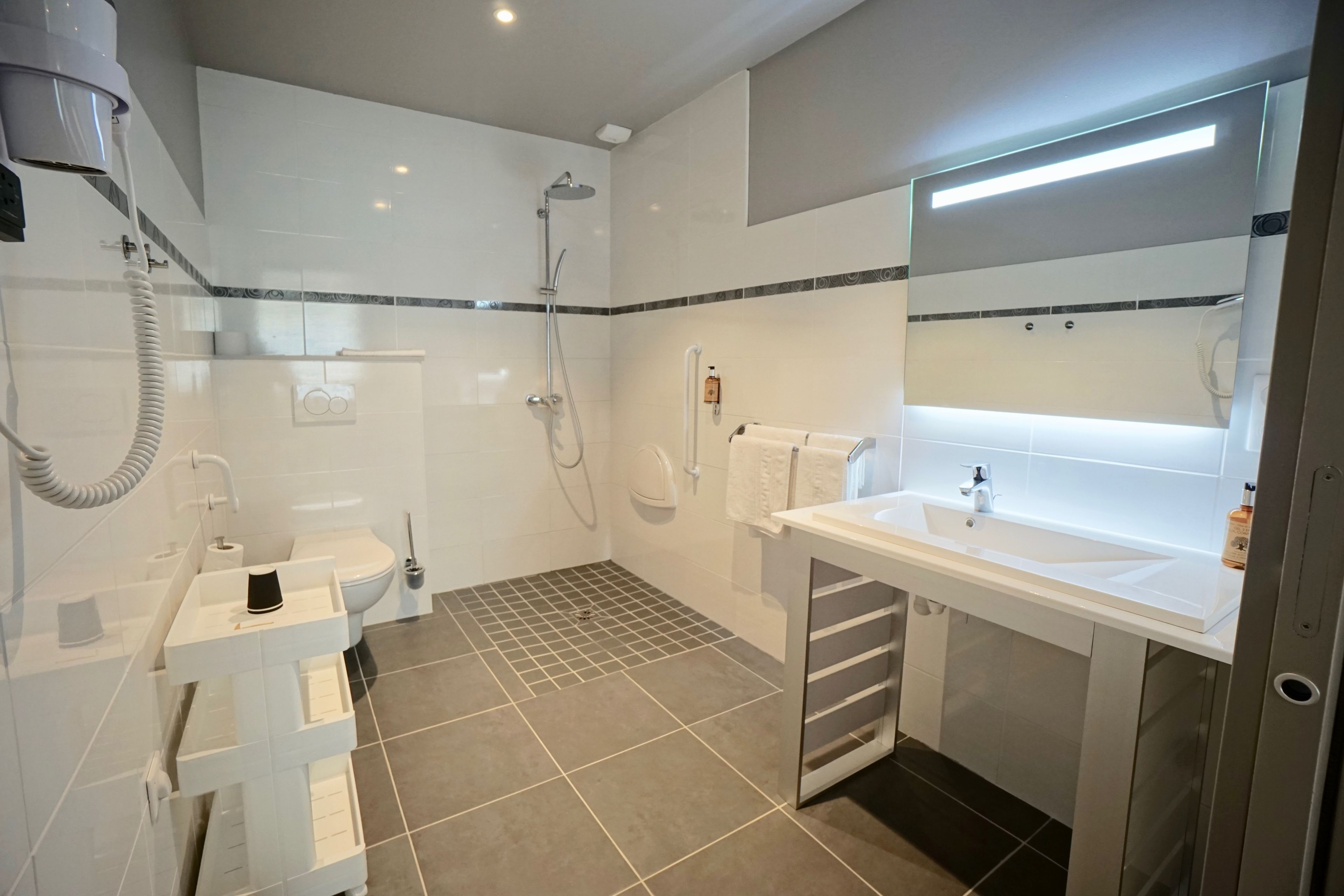 superior double room, 1 queen bed | bathroom | free toiletries, hair dryer, slippers, soap