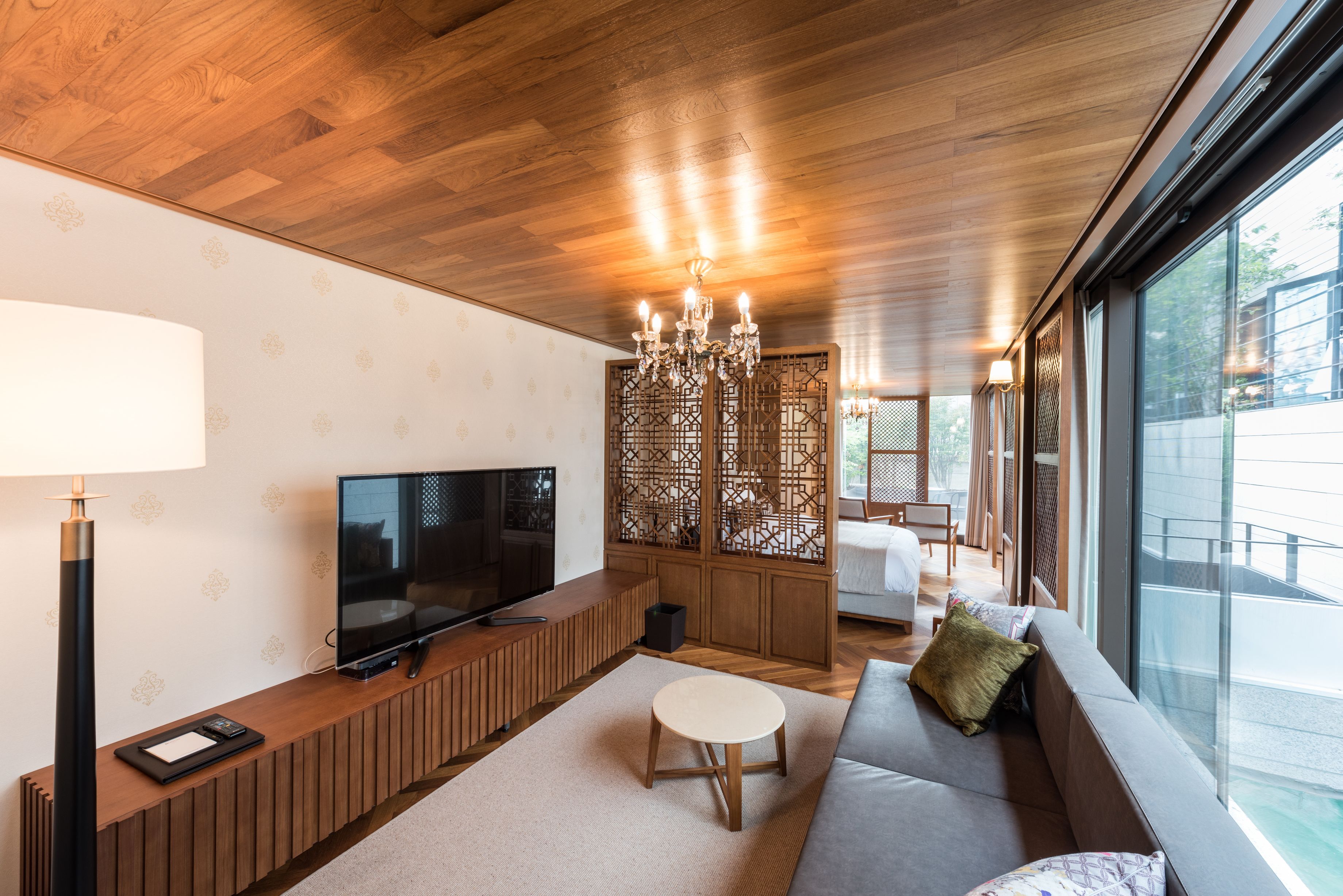 in-room safe, blackout curtains, free wifi, bed sheets