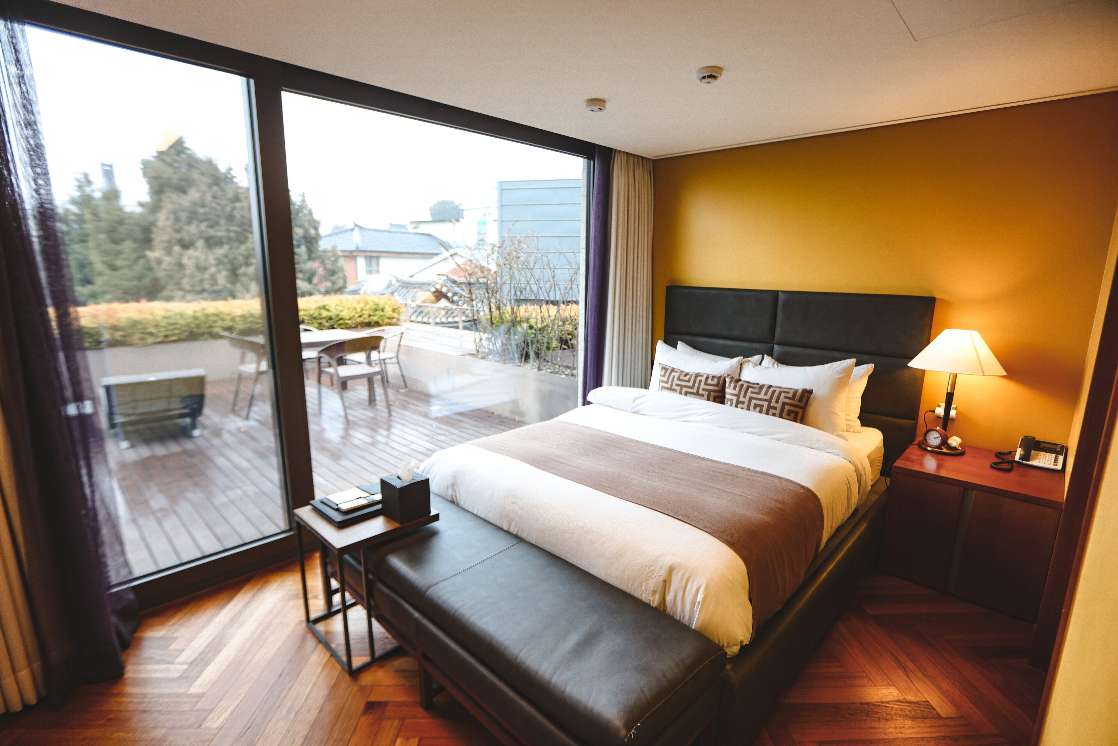 standard double room | in-room safe, blackout curtains, free wifi, bed sheets