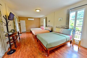 Pool View Room 6 pax - Ville De La Vie (Pak Chong)