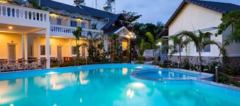 Blue Paradise Resort