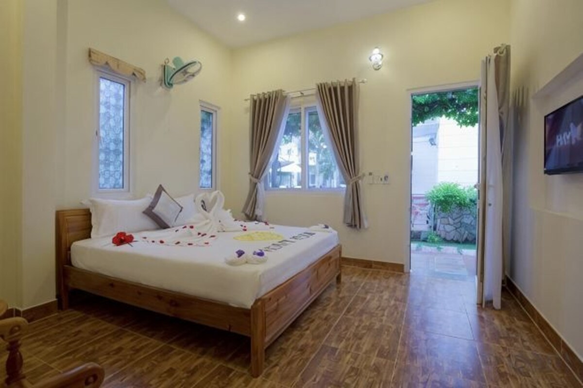 Bungalow Double Garden View
