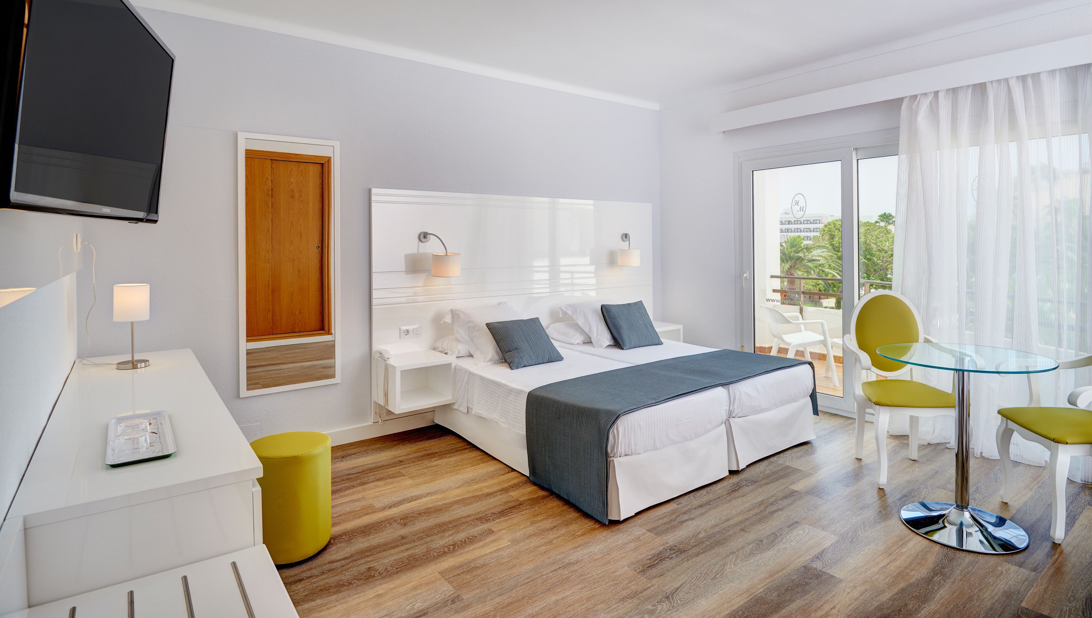 1 bedroom, blackout curtains, free wifi, bed sheets