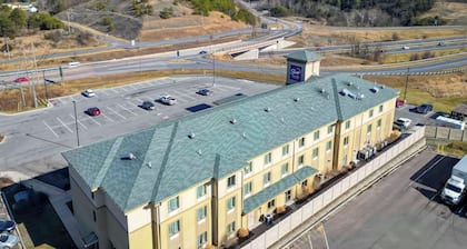 Sleep Inn & Suites Cumberland - LaVale