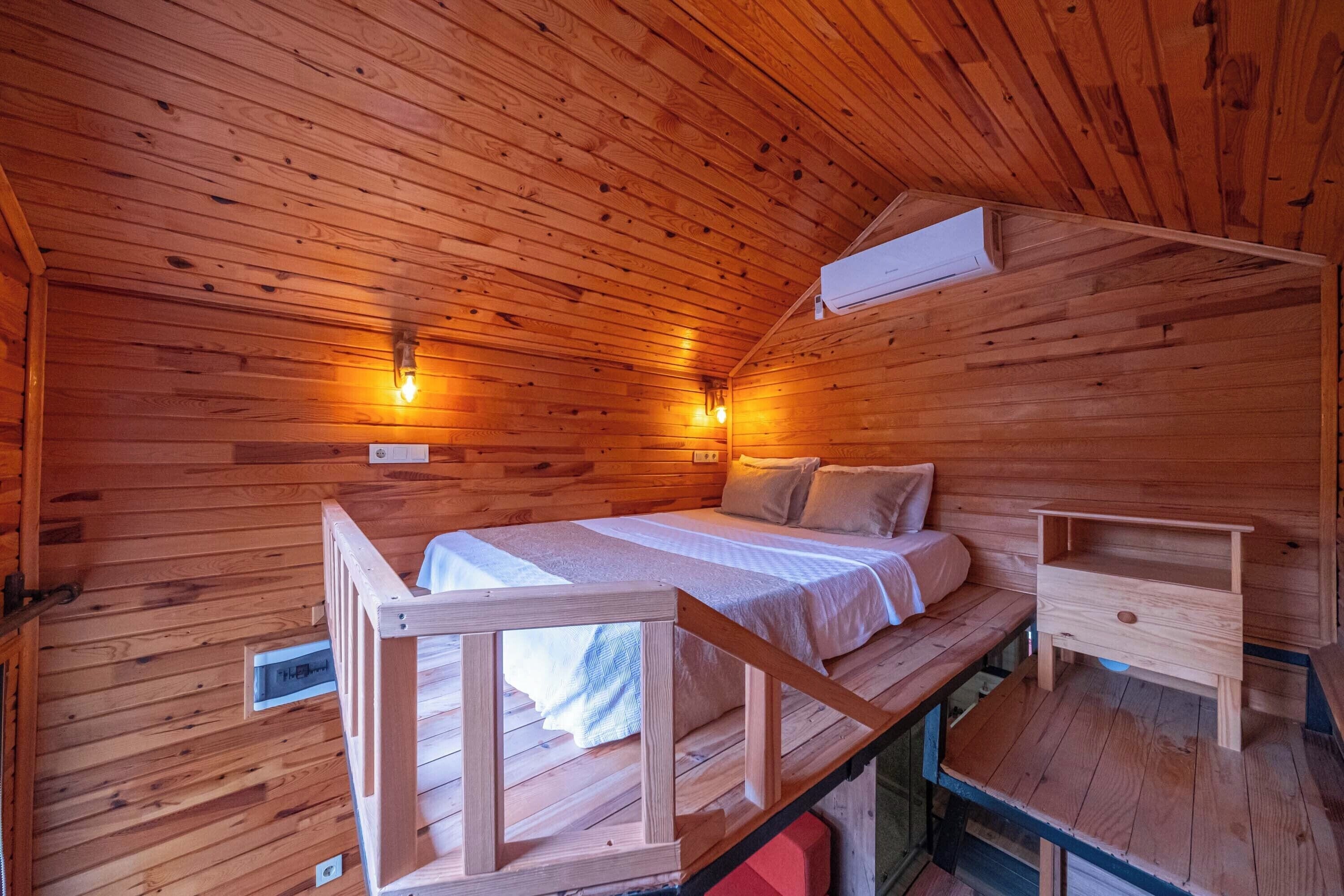 Bungalow Deluxe, vue piscine | Bureau, espace de travail pour ordinateur portable, Wi-Fi gratuit