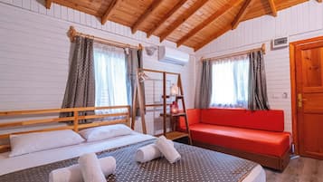 Desk, laptop workspace, free WiFi, bed sheets