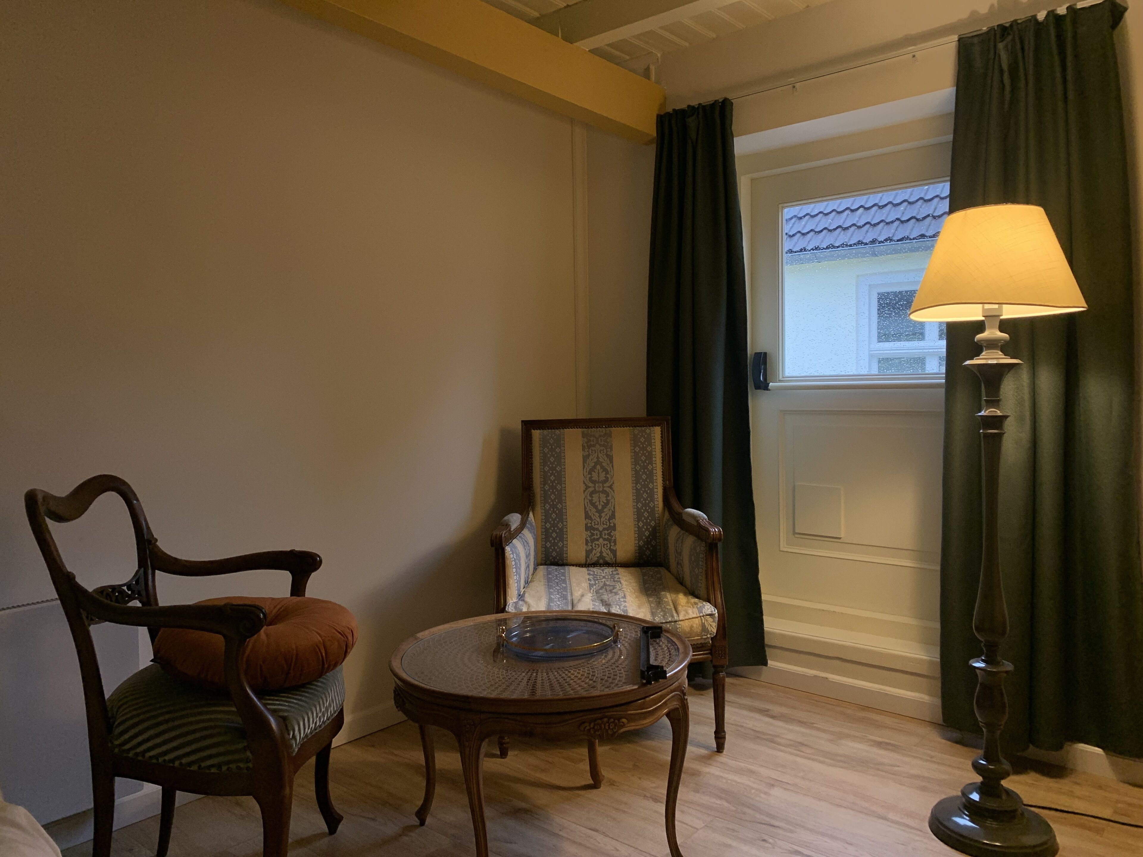 deluxe suite, 2 single beds | resort view