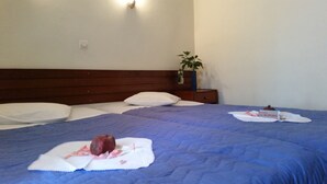 Economy Triple Room | Iron/ironing board (on request), WiFi (free) - Acropolis Hotel (Corinth)