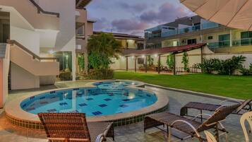 3 outdoor pools, sun loungers