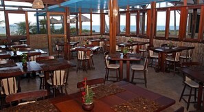 Café da manhã, almoço e jantar