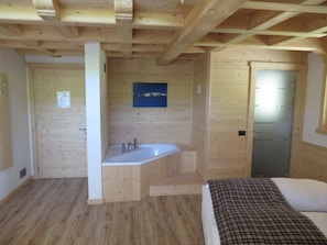 Studiosuite | Whirlwanne