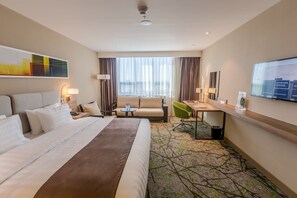 Standard Room, 1 King Bed, City View - Holiday Inn Ulaanbaatar by IHG (Ulaanbaatar)