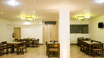 Se sirven desayunos y comidas