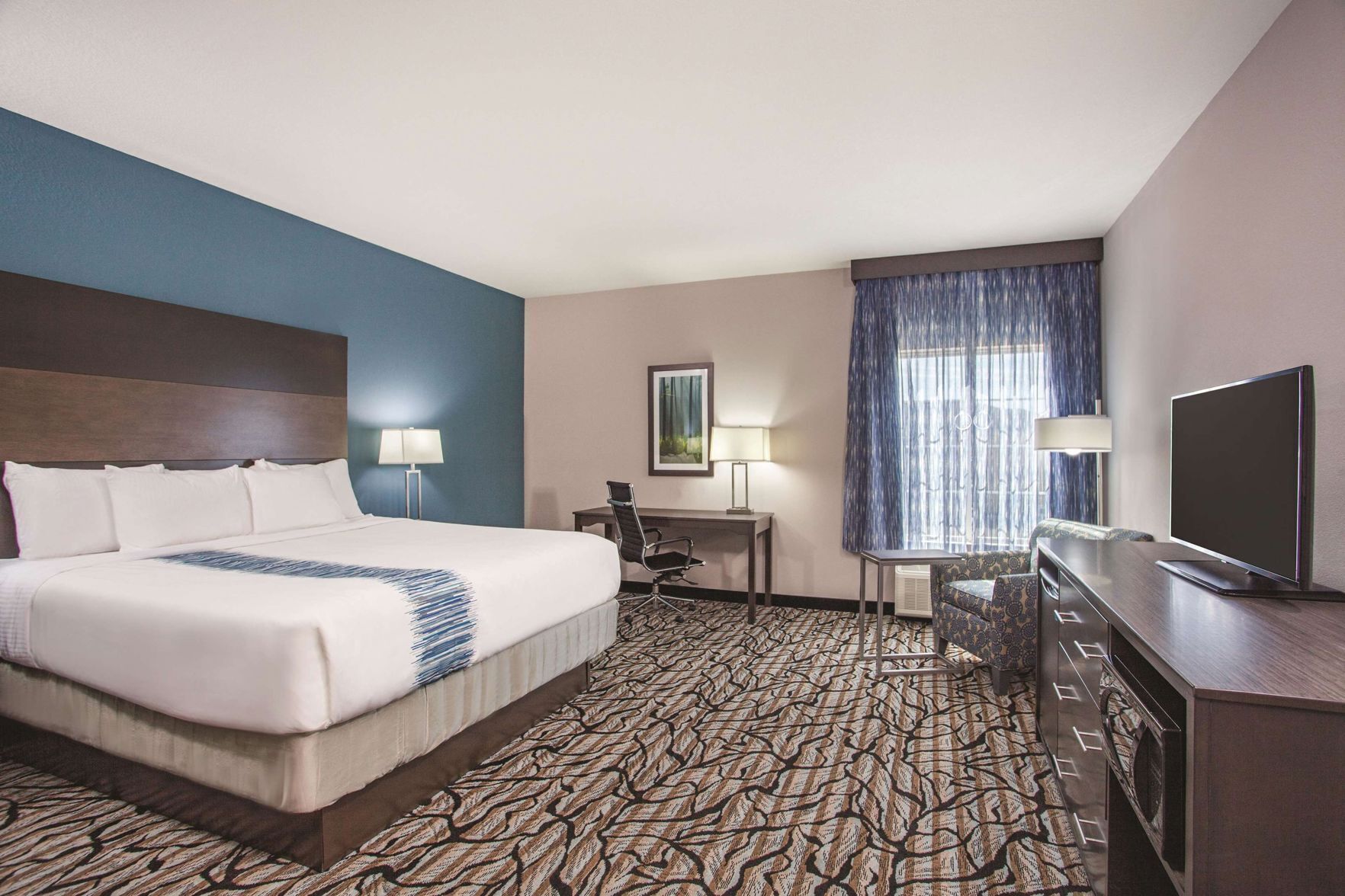 Premium bedding, pillowtop beds, desk, soundproofing