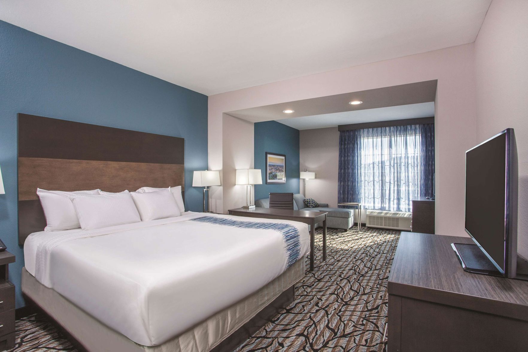 Premium bedding, pillowtop beds, desk, soundproofing